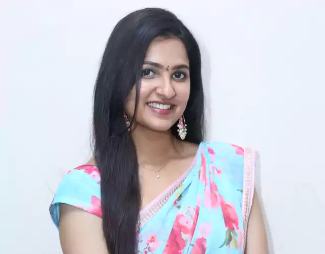 Divija Prabhakar Pictures